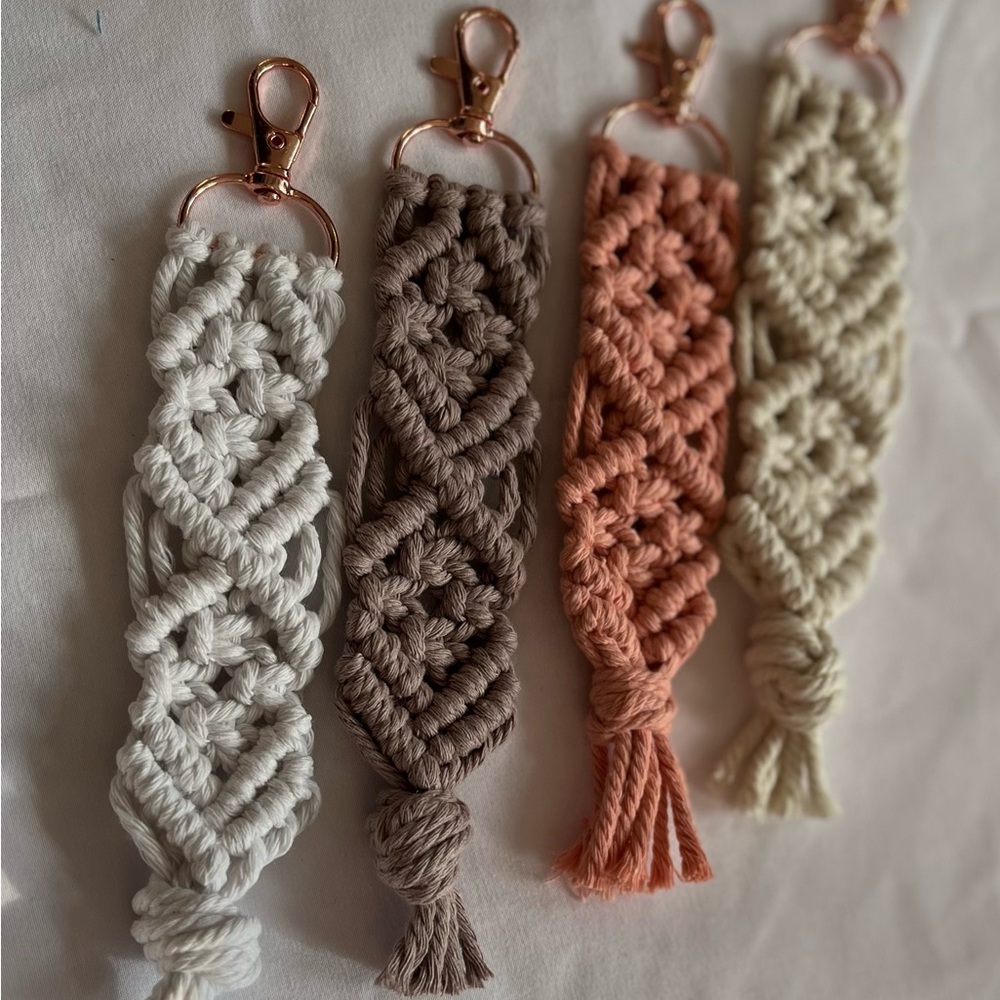 Handcrafted Macramé Keychain Set - Multicolor - Picture 2 of 7